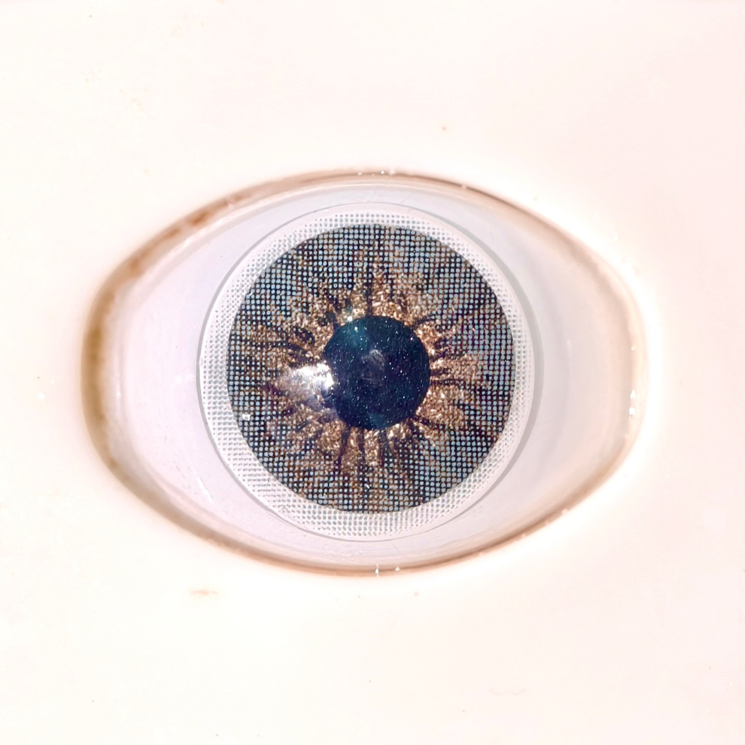 Ghost Colored Contact Lenses – Glamji PureLine (1-Year)
