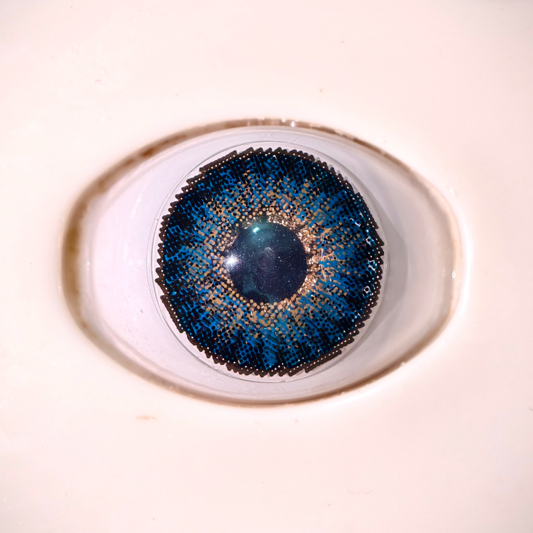 True Sapphire Colored Contact Lenses – Glamji PureLine (1-Year)