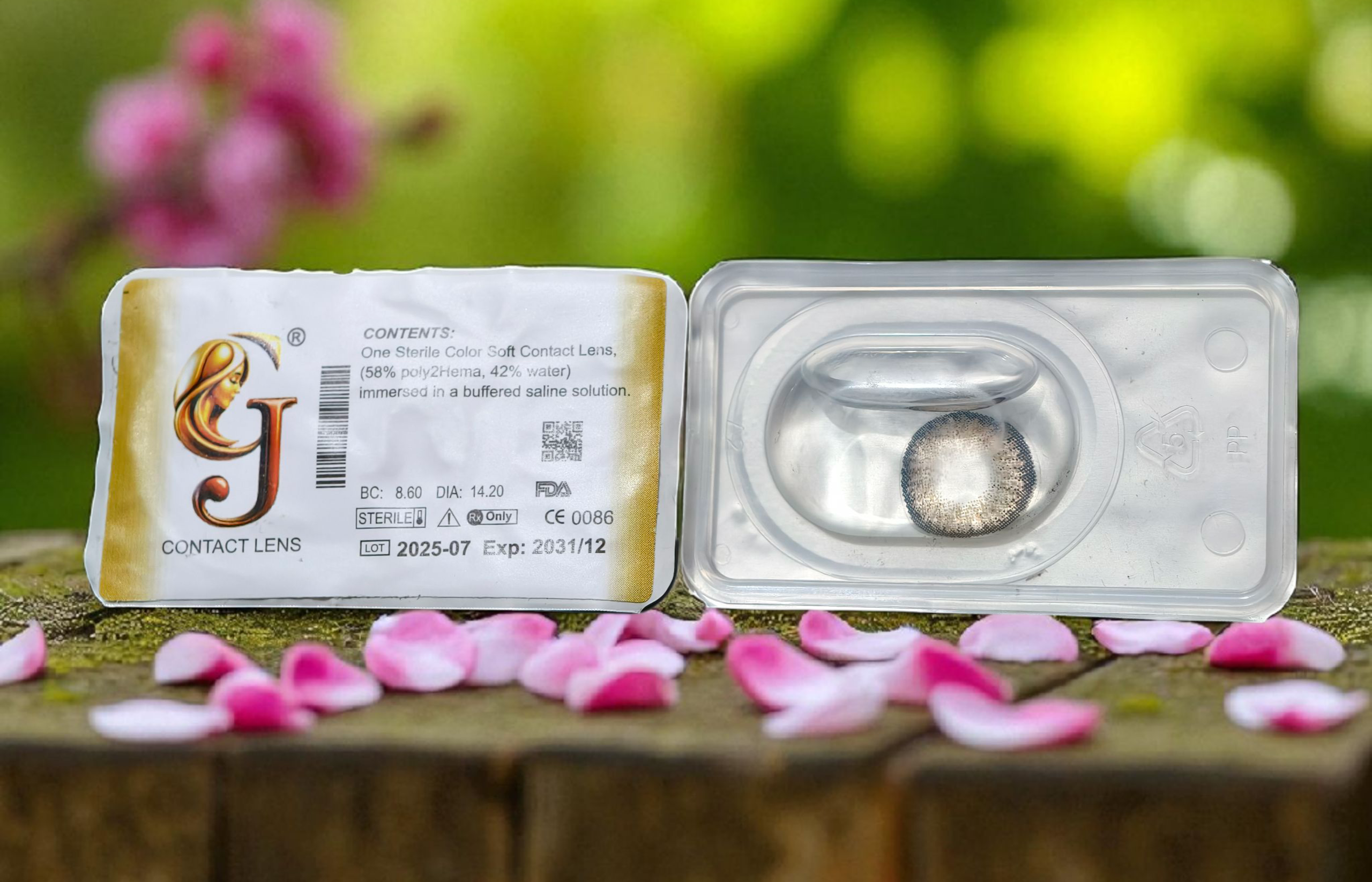 Brown Colored Contact Lenses – Glamji LuxeShine (1-Year)